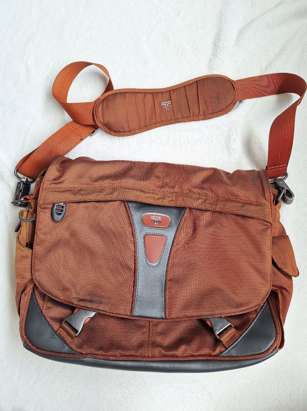 Tumi T-Tech Laptop Messenger Bag - Orange Flame Ballistic Nylon Used